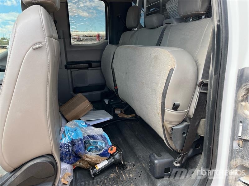 Ford F-350 시립/다목적 차량