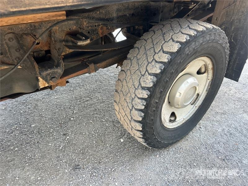 Ford F-350 Camiones de cama baja