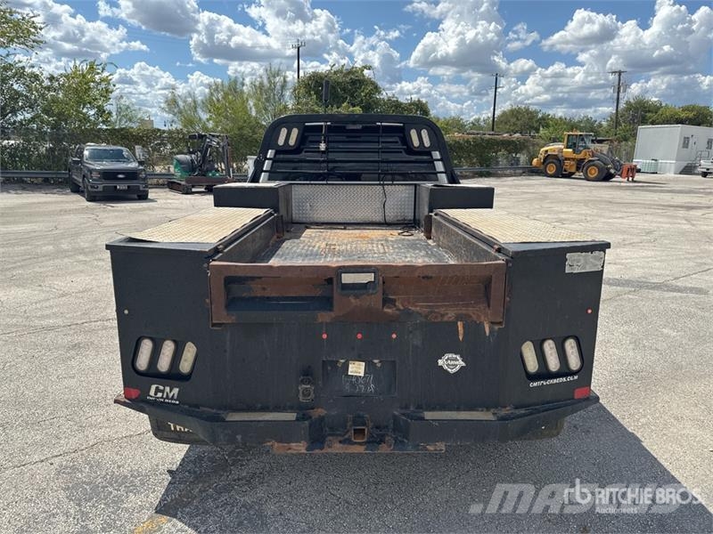 Ford F-350 平ボディー