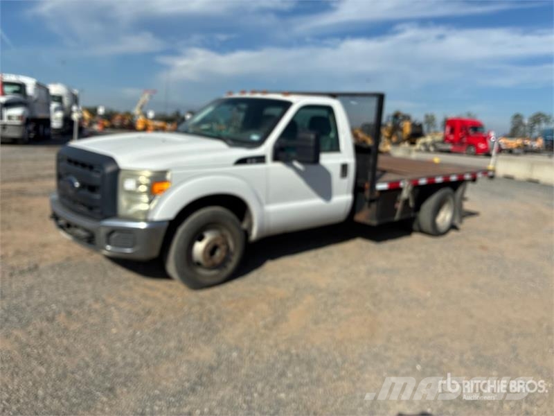 Ford F-350 Flatbed / Dropside trucks