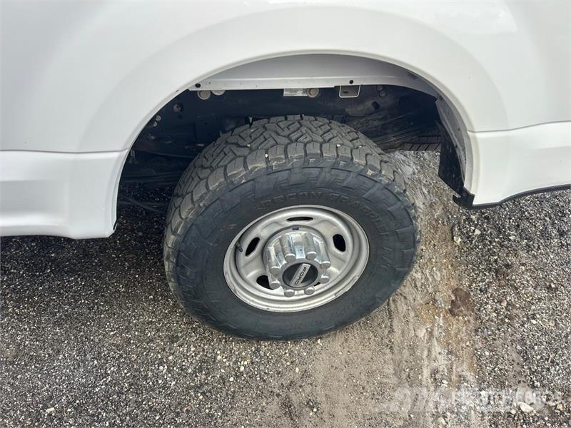 Ford F-350 Egyéb
