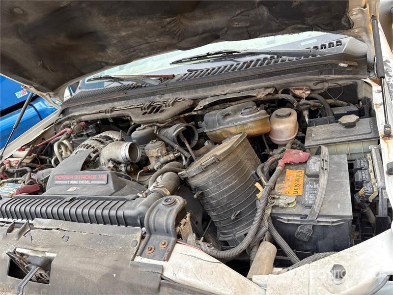 Ford F-350 Truck mounted platforms