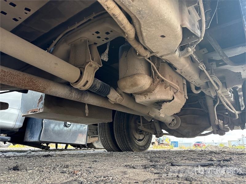 Ford F-350 Platós / Ponyvás teherautók