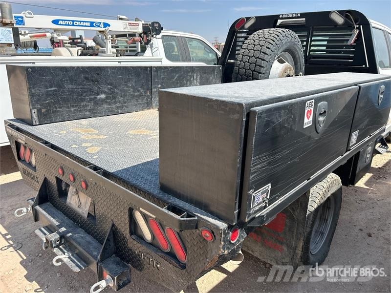 Ford F-350 플랫베드/드롭사이드 트럭