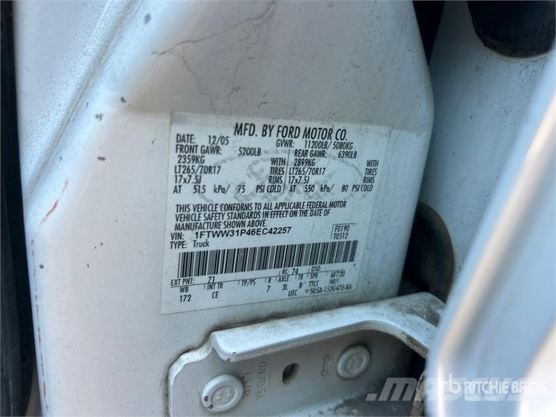 Ford F-350 Camiones de cama baja