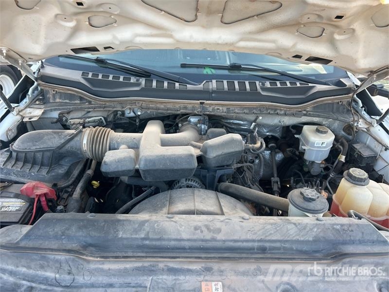 Ford F-350 شاحنات مسطحة/مفصلية الجوانب