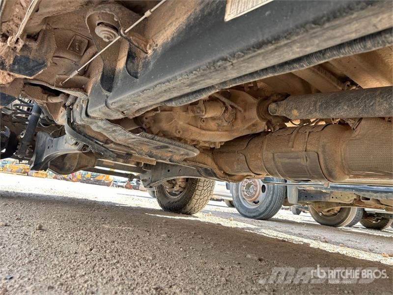 Ford F-350 플랫베드/드롭사이드 트럭