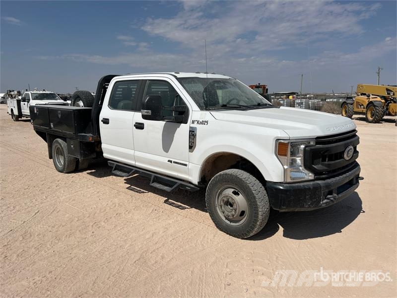 Ford F-350 플랫베드/드롭사이드 트럭