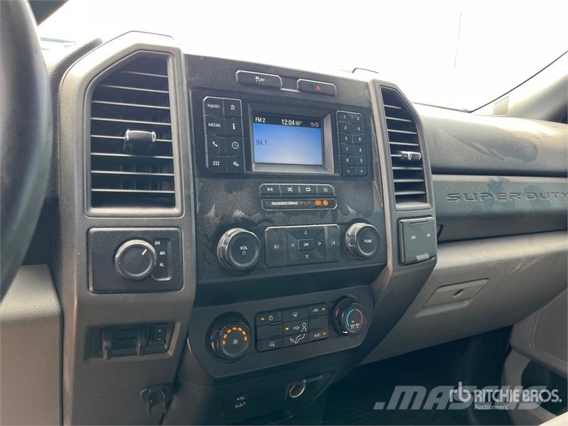 Ford F-350 시립/다목적 차량