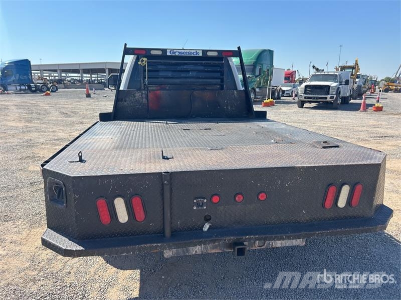Ford F-350 Flatbed / Dropside trucks