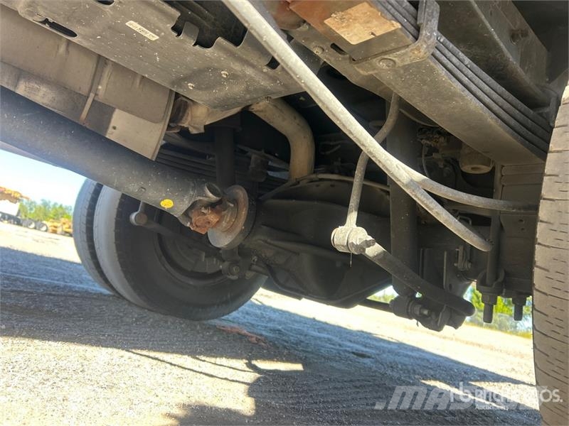 Ford F-350 Platformas/izkraušana no sāniem