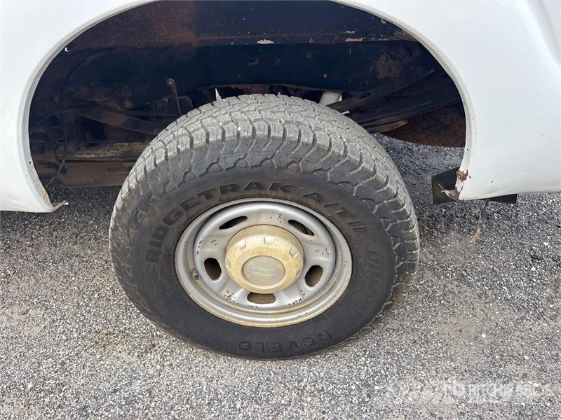Ford F-350 其他