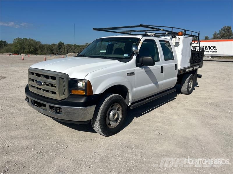Ford F-350 Camiones de cama baja