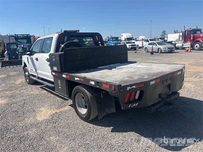 Ford F-350 Tovornjaki s kesonom/platojem