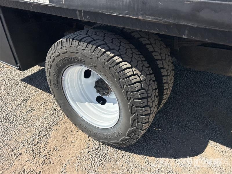 Ford F-350 Flatbed / Dropside trucks