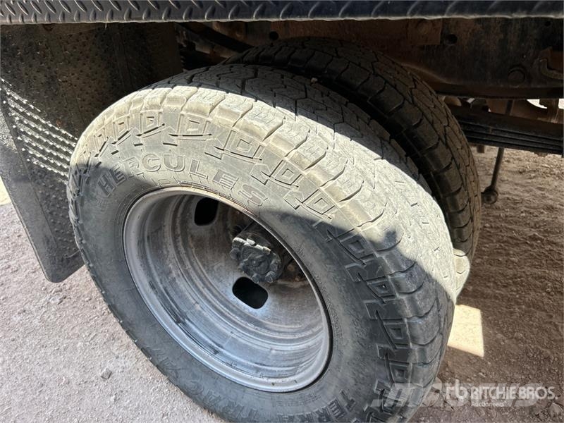 Ford F-350 플랫베드/드롭사이드 트럭