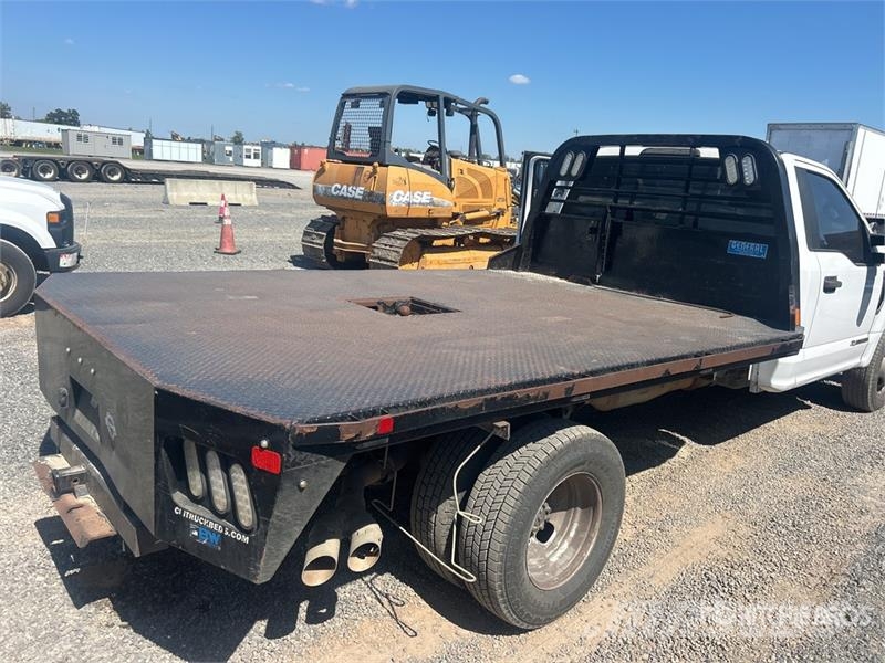 Ford F-350 Tovornjaki s kesonom/platojem