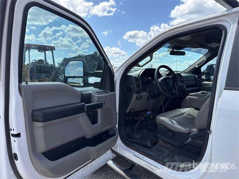 Ford F-350 Kamioni sa otvorenim sandukom
