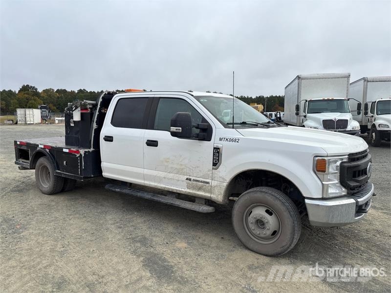 Ford F-350 Platós / Ponyvás teherautók