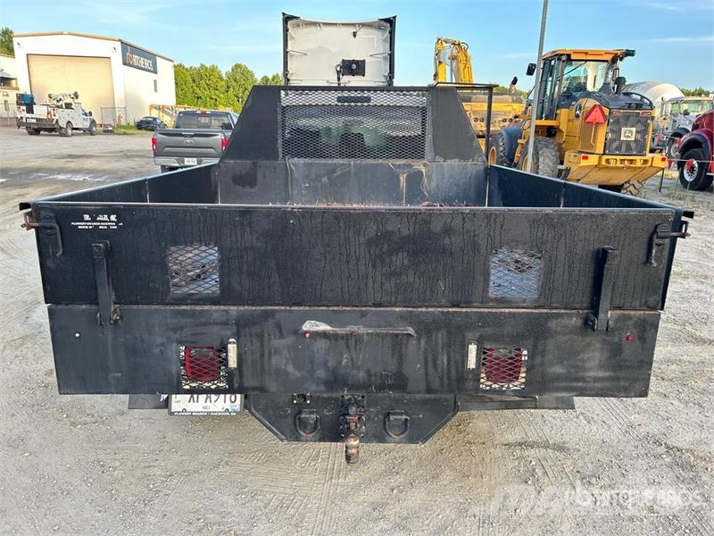 Ford F-350 Flatbed / Dropside trucks
