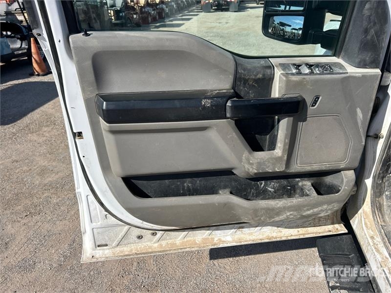 Ford F-350 Lava-kuorma-autot