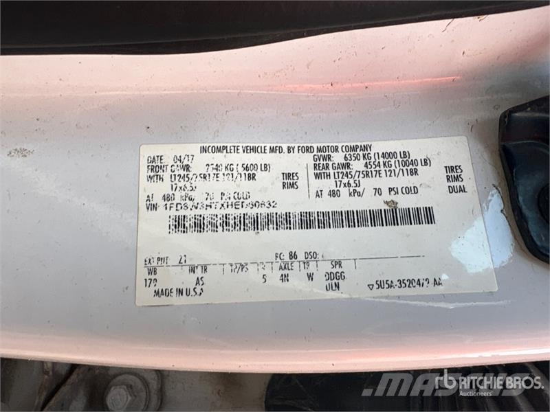 Ford F-350 Camiones de cama baja