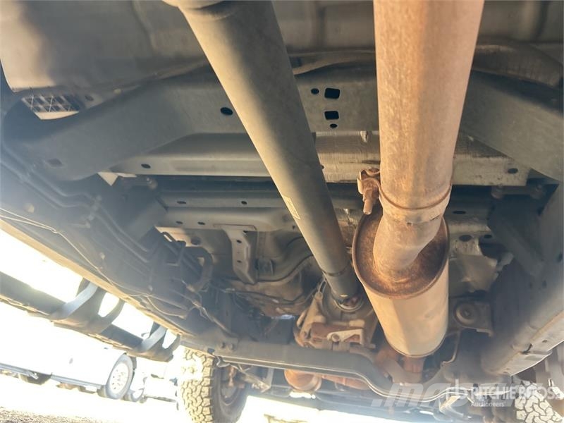 Ford F-350 شاحنات مسطحة/مفصلية الجوانب