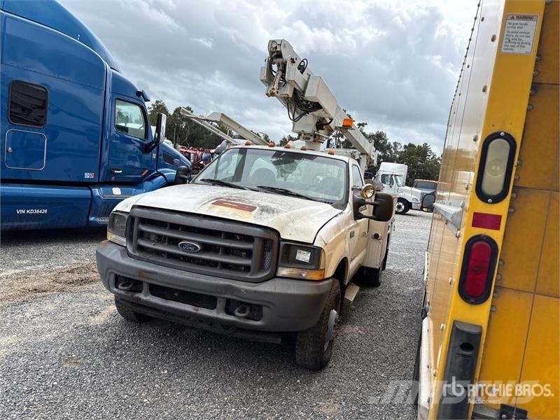 Ford F-350 Truck mounted platforms