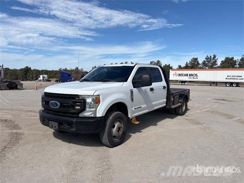 Ford F-350 Tovornjaki s kesonom/platojem