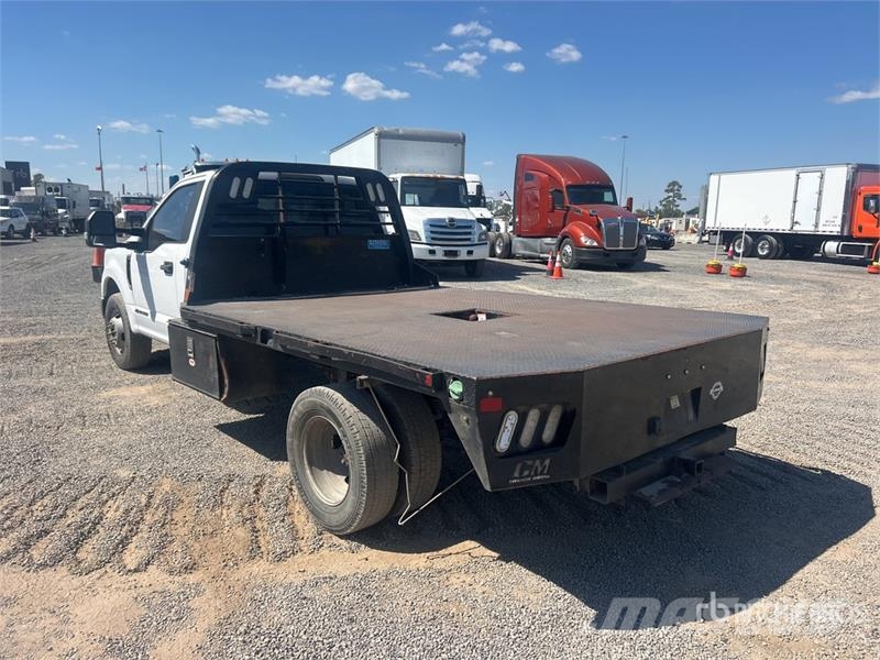 Ford F-350 Tovornjaki s kesonom/platojem