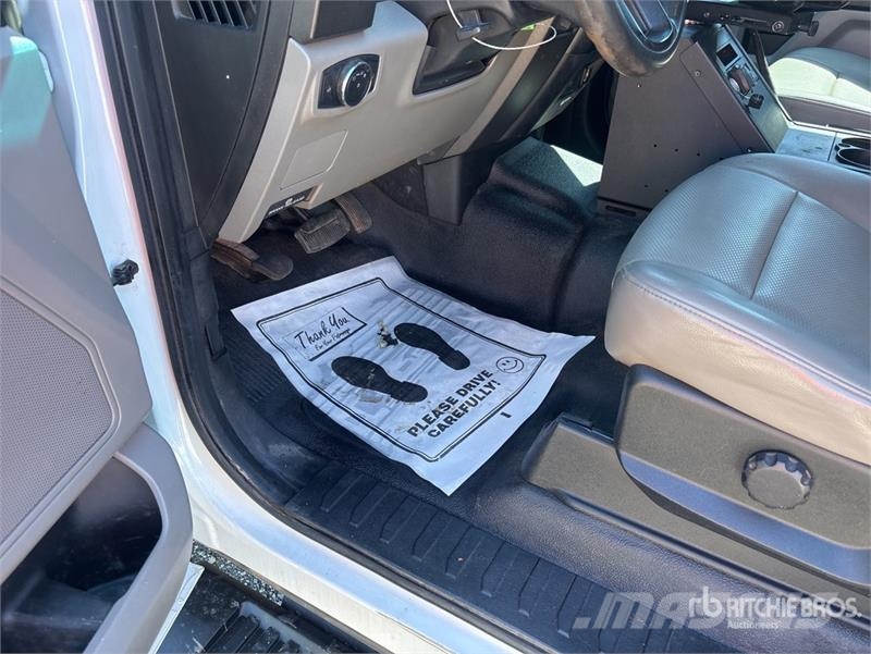 Ford F-350 Ciężarówki typu Platforma / Skrzynia