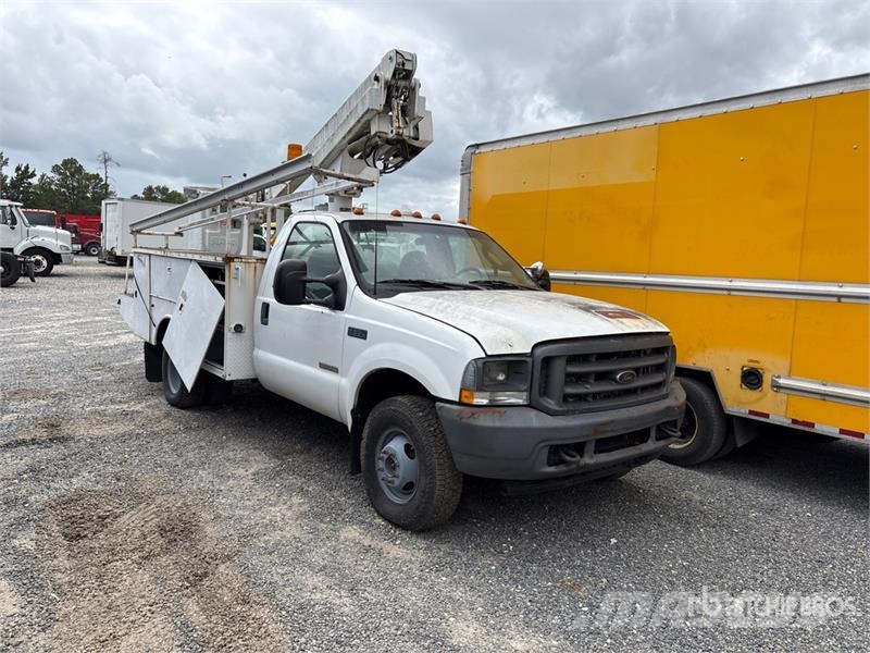 Ford F-350 Truck mounted platforms