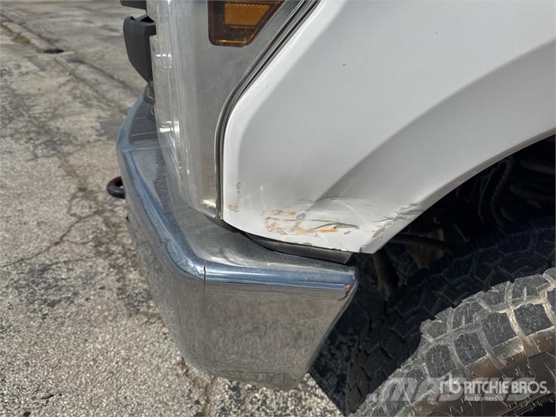 Ford F-350 平ボディー