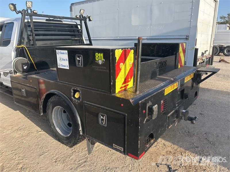 Ford F-350 شاحنات مسطحة/مفصلية الجوانب