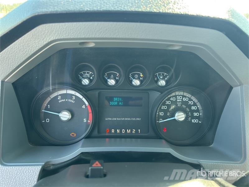 Ford F-350 Pritschenwagen/Pritschenwagen mit Seitenklappe