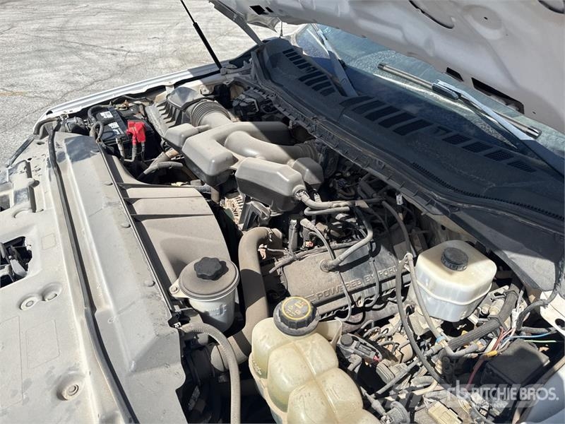 Ford F-350 平ボディー