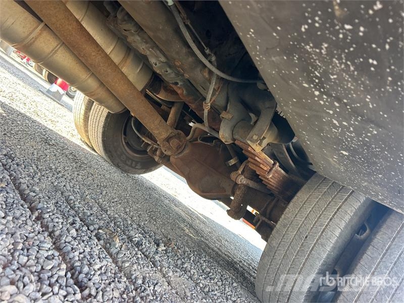 Ford F-350 Plataformas aéreas montadas em caminhão