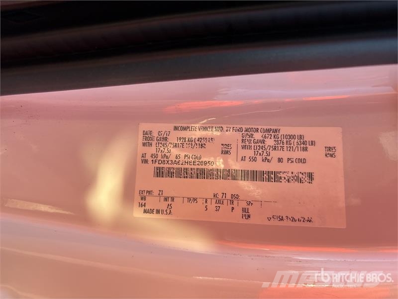 Ford F-350 ピックアップ／ドロップサイド