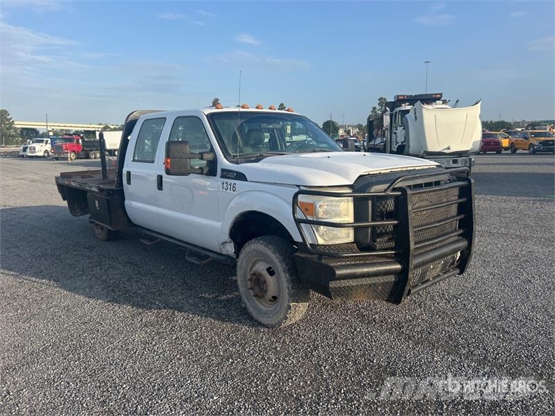 Ford F-350 Бордови