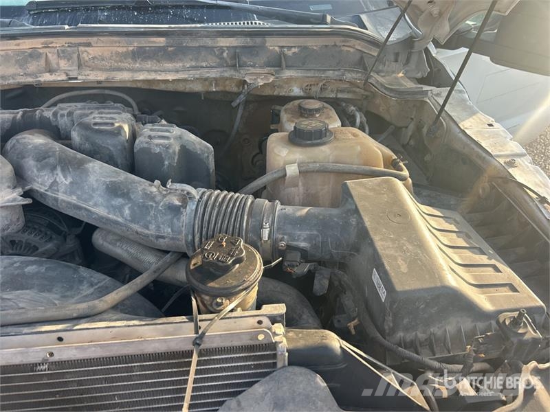 Ford F-350 Бордови