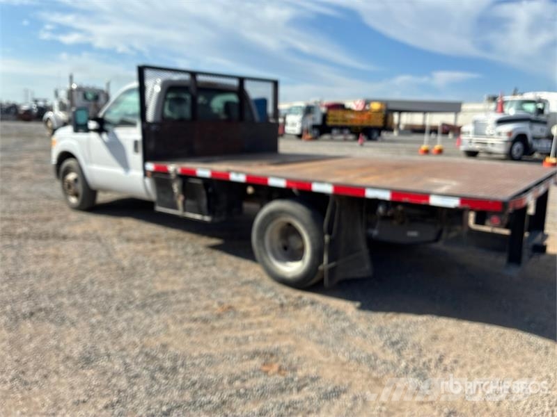 Ford F-350 Flatbed / Dropside trucks