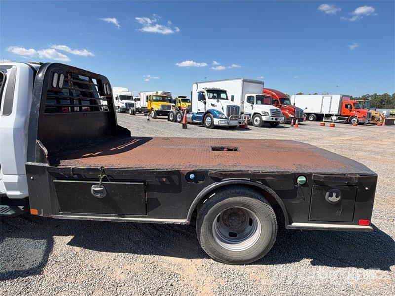 Ford F-350 Tovornjaki s kesonom/platojem