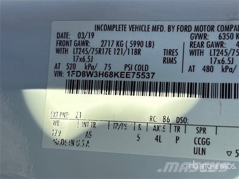 Ford F-350 Cabins and interior