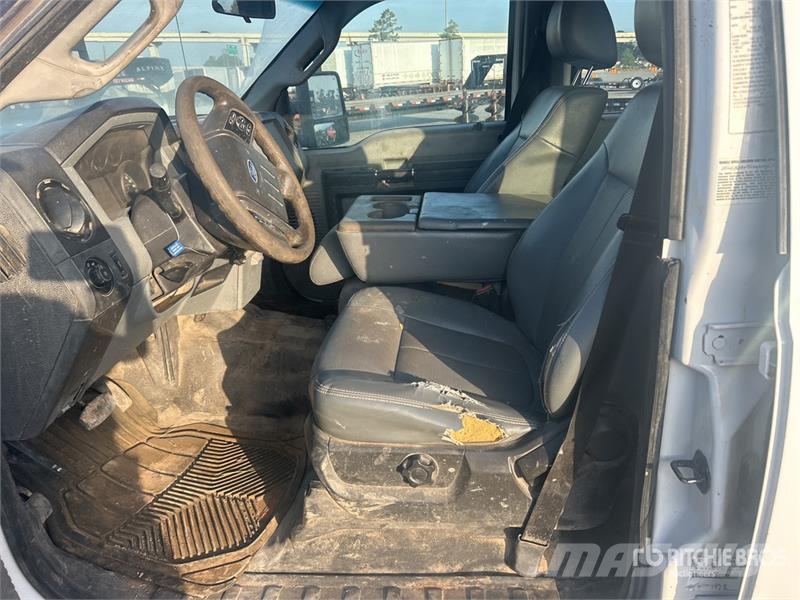 Ford F-350 Camiões estrado/caixa aberta