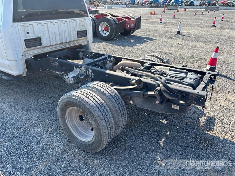 Ford F-350 Cabins and interior