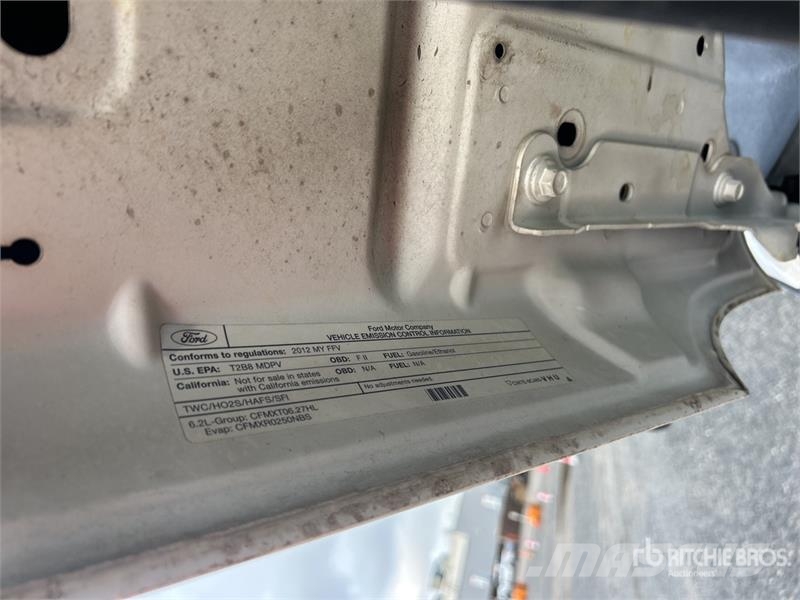 Ford F-350 Pritschenwagen/Pritschenwagen mit Seitenklappe