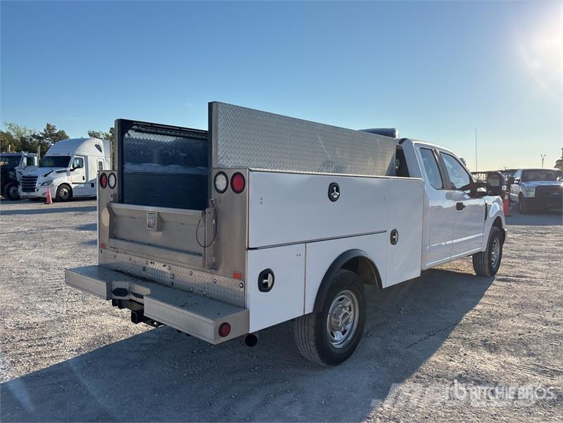 Ford F-350 ピックアップ／ドロップサイド