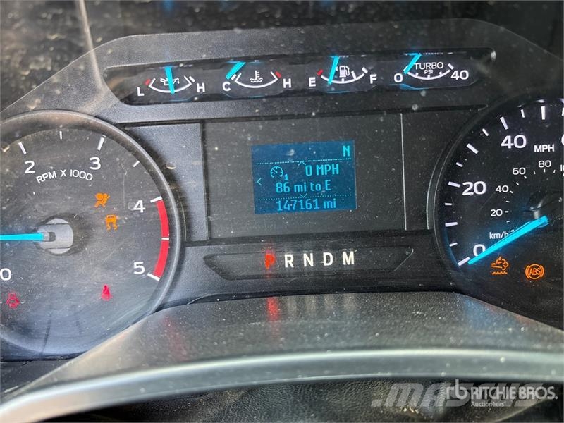 Ford F-350 Kamioni sa otvorenim sandukom