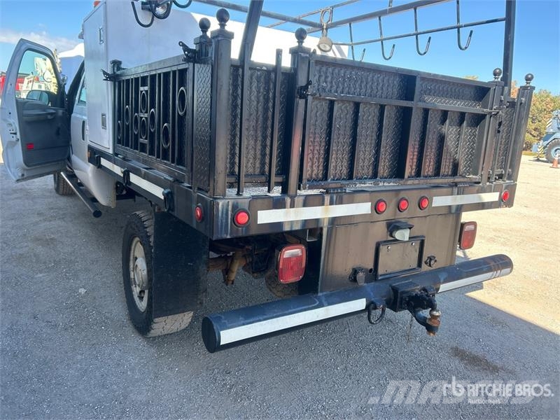 Ford F-350 Camiones de cama baja
