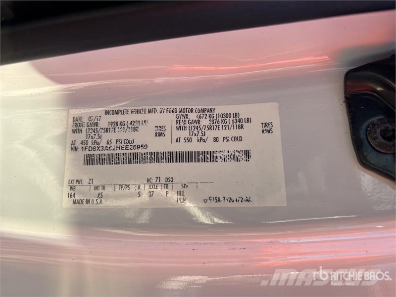 Ford F-350 ピックアップ／ドロップサイド